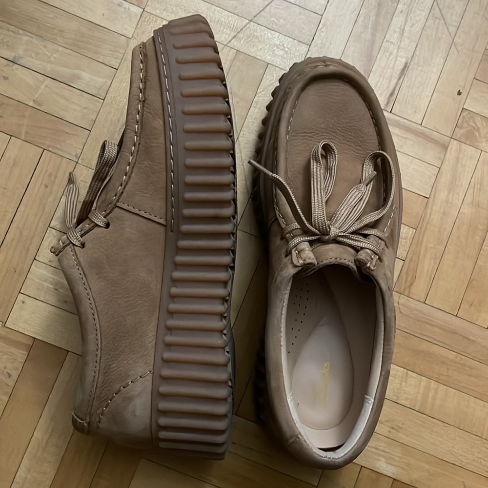Clarks Brown Sneakers with Suede Finish and Ribbed Sole